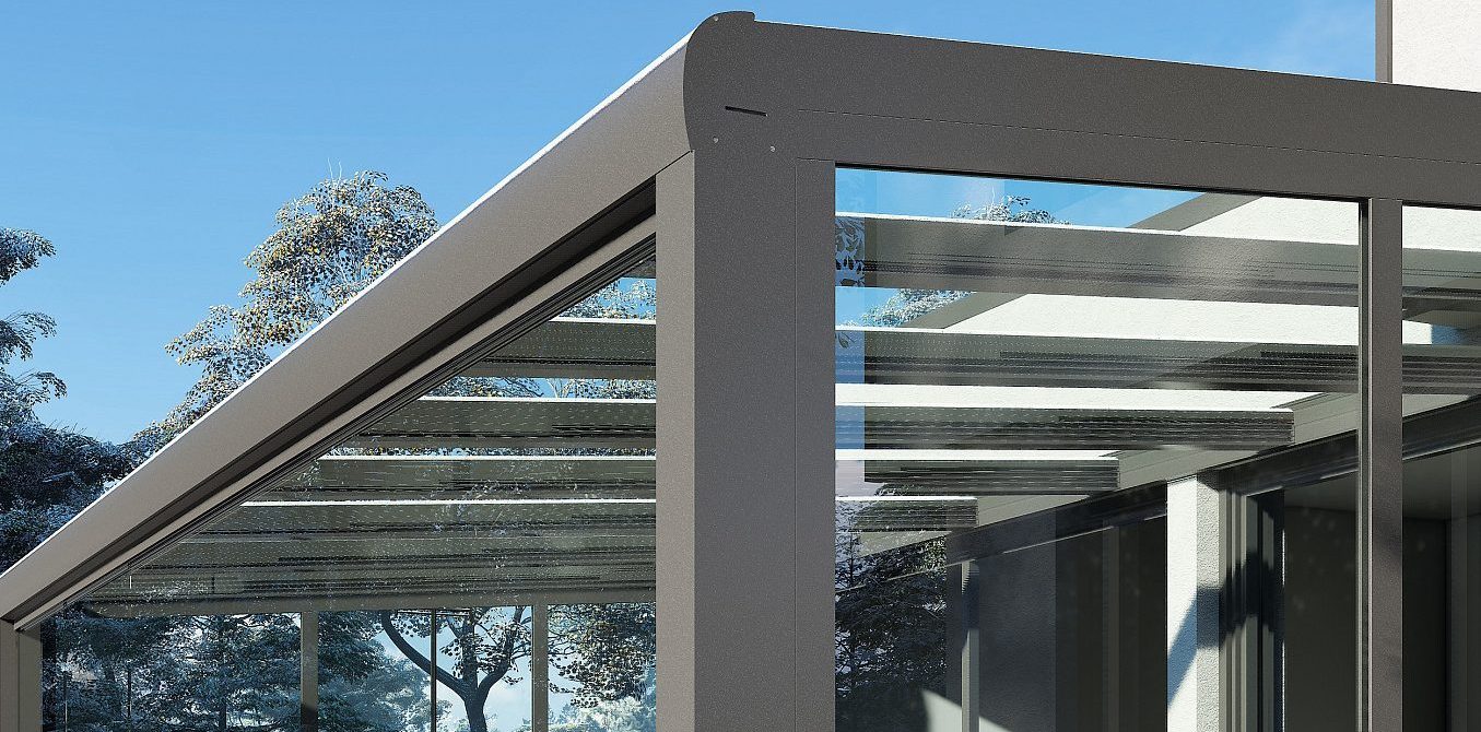 DesignLine veranda frame and glass-roof detail